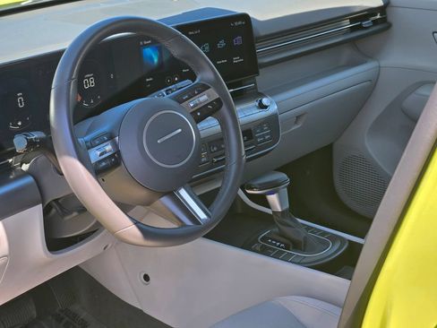 Certified 2024 Hyundai Kona SEL AWD/4WD image 32