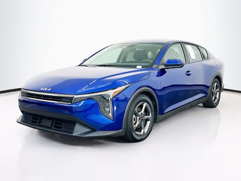 Used 2025 Kia K4 FWD image 3