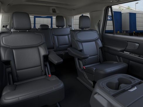 New 2026 Ford Expedition Platinum AWD/4WD image 11