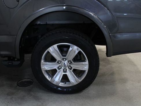 Used 2016 Ford F150 Platinum w/ Equipment Group 701A Luxury AWD/4WD image 27
