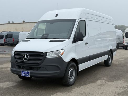 New 2026 Mercedes-Benz Sprinter 2500 image 8