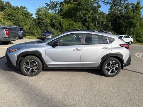 Used 2025 Subaru Crosstrek 2.5i Premium AWD/4WD image 2