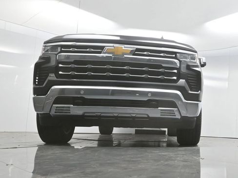 Used 2024 Chevrolet Silverado 1500 LTZ image 41