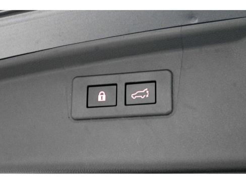 Used 2023 Subaru Outback Premium image 48