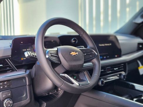 New 2026 Chevrolet Suburban LS image 19
