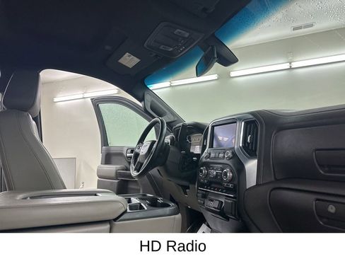 Used 2020 GMC Sierra 1500 SLT w/ X31 Off-Road Package AWD/4WD image 19