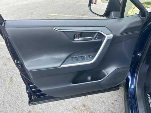 Used 2019 Toyota RAV4 Limited w/ Advanced Technology Package AWD/4WD image 16