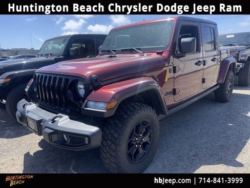 Used 2021 Jeep Gladiator Sport AWD/4WD image 1