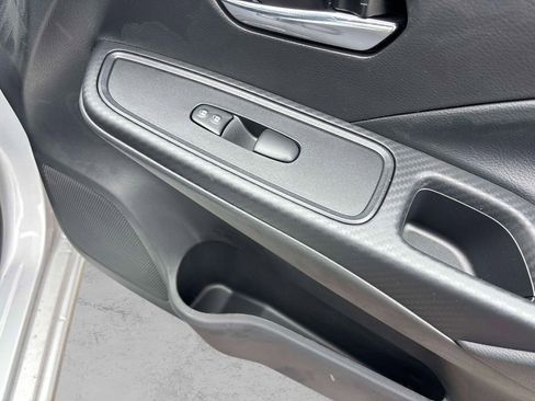 Used 2025 Nissan Versa SV w/ Trunk Package image 17