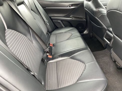 Used 2023 Toyota Camry SE FWD image 12