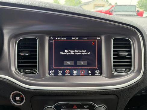 Used 2019 Dodge Charger SXT AWD/4WD image 25