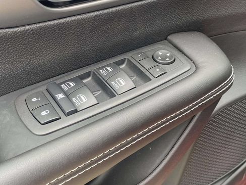 New 2027 Chrysler Pacifica Select FWD image 15