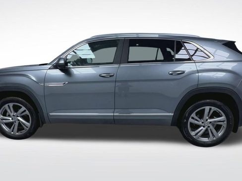 Used 2024 Volkswagen Atlas Cross Sport SEL R-Line AWD/4WD image 5
