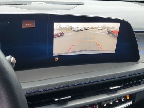 Used 2024 Cadillac XT4 Sport w/ Cold Weather Package image 17