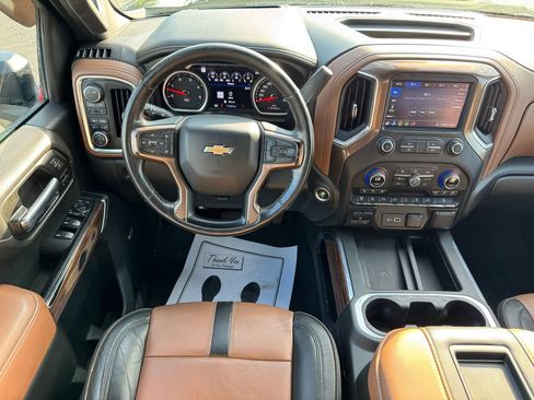 Used 2020 Chevrolet Silverado 2500 High Country w/ Z71 Off-Road Package AWD/4WD image 19