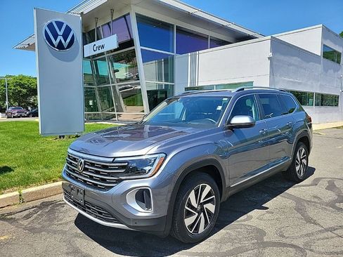 Used 2024 Volkswagen Atlas SEL AWD/4WD image 1