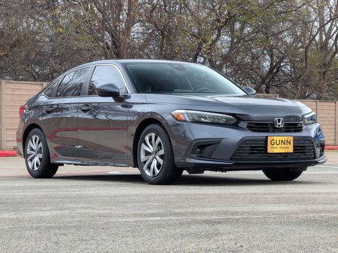 Used 2023 Honda Civic LX image 2