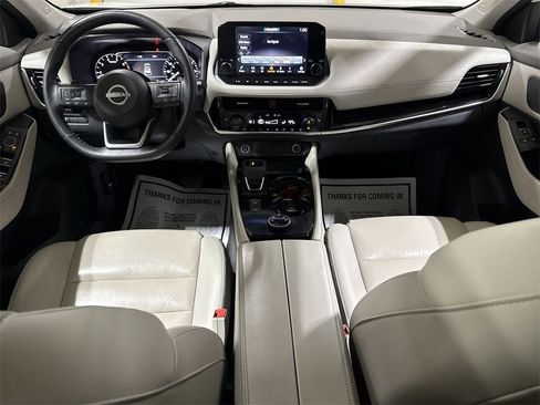 Used 2023 Nissan Rogue SL w/ SL Premium Package image 10