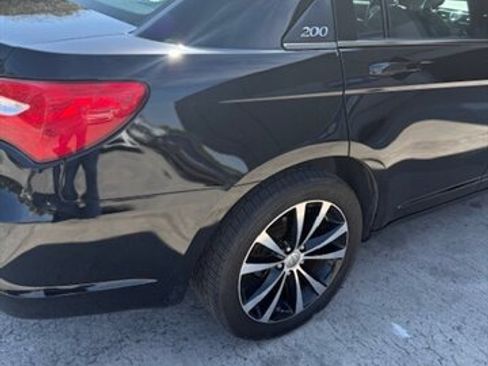 Used 2013 Chrysler 200 Limited w/ Sun/Sound Group image 7