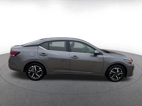 Used 2025 Nissan Sentra SV FWD image 16