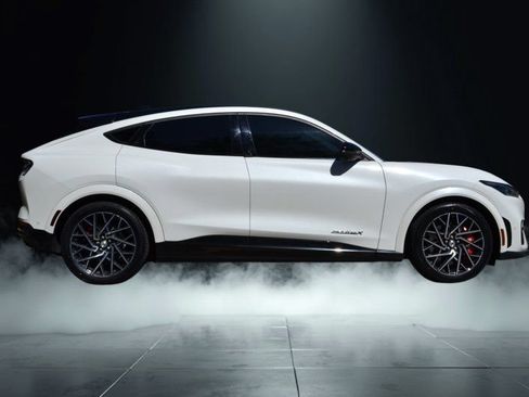 Used 2023 Ford Mustang Mach-E GT w/ GT Performance Edition AWD/4WD image 7