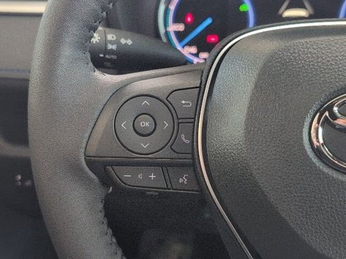 New 2025 Toyota RAV4 SE w/ Convenience Package image 31