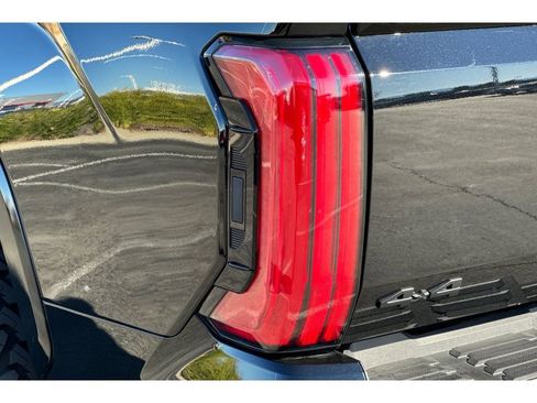 Used 2025 Toyota Tundra Platinum image 30