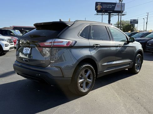 Certified 2024 Ford Edge SEL w/ Sport Appearance Package image 3