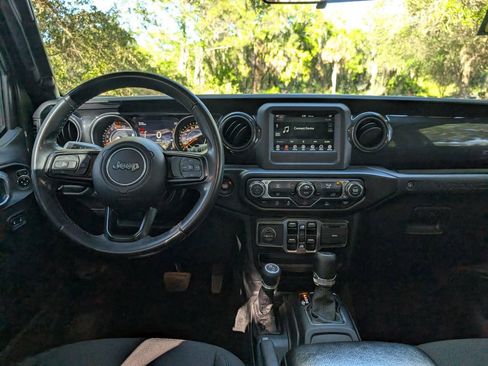 Used 2021 Jeep Wrangler Unlimited Sport AWD/4WD image 14