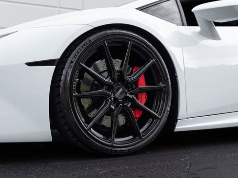 Used 2016 Lamborghini Huracan LP 580-2 RWD image 20
