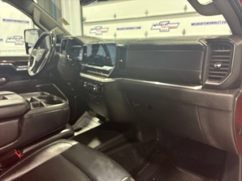 Used 2024 Chevrolet Silverado 3500 LT w/ Convenience Package AWD/4WD image 40
