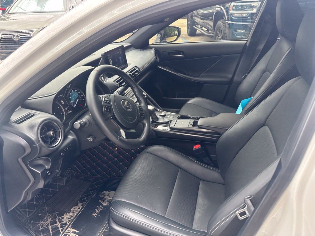 Used 2023 Lexus IS 300 w/ Premium Package RWD image 13