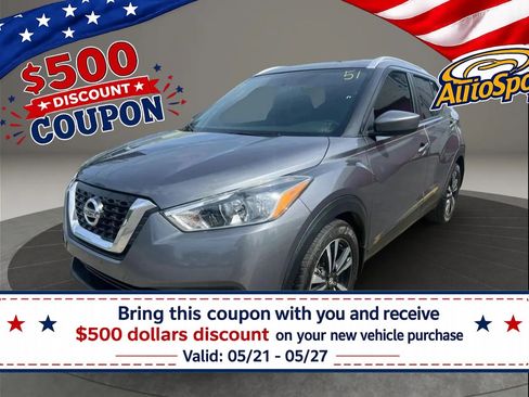Used 2019 Nissan Kicks SV FWD image 1