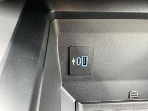 New 2026 Ford F250 XLT w/ XLT Premium Package image 21