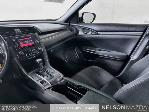 Used 2019 Honda Civic Sport image 23