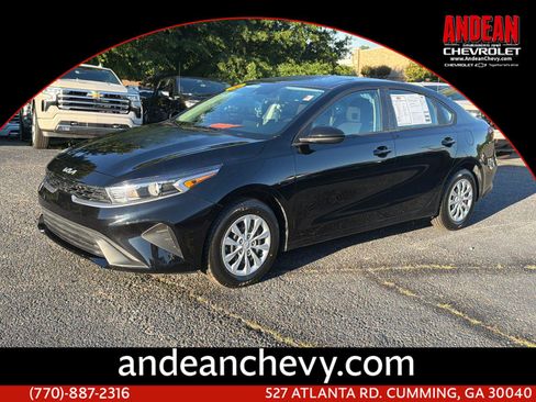 Used 2024 Kia Forte LX FWD image 1