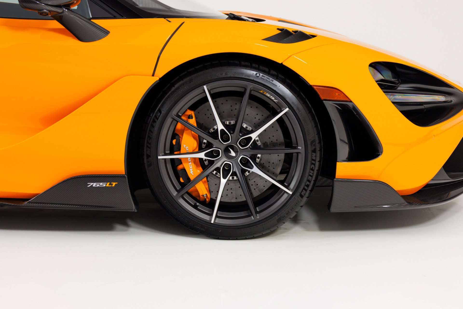 Used 2021 McLaren 765LT RWD image 15