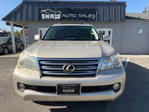 Used 2010 Lexus GX 460 image 2