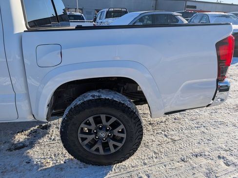 Used 2021 Toyota Tacoma SR5 image 4