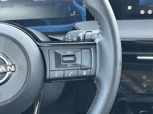 New 2026 Nissan Kicks SR FWD image 29