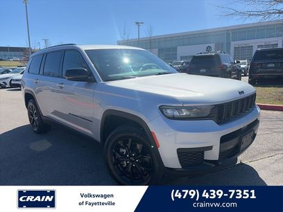 Used 2024 Jeep Grand Cherokee L Altitude