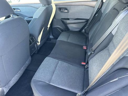 Used 2023 Nissan Rogue SV image 14