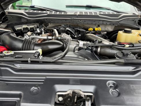 Used 2019 Ford F250 XLT AWD/4WD image 7