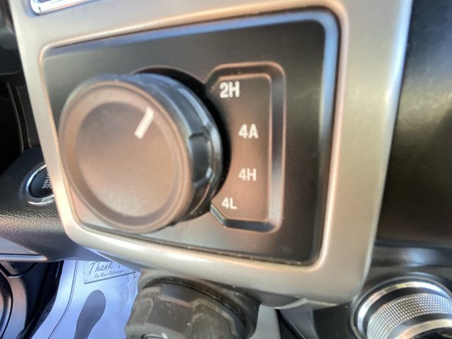 Used 2020 Ford F150 Lariat w/ Equipment Group 502A Luxury AWD/4WD image 22