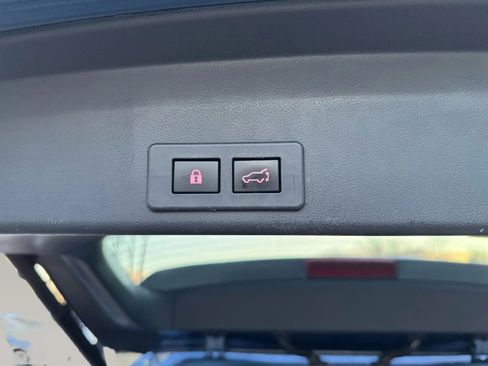 Used 2020 Subaru Ascent Limited w/ Popular Package #3 image 36