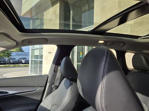 Certified 2023 INFINITI QX50 Luxe image 8