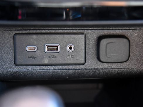 Used 2023 Buick Encore GX Select w/ Sport Touring Package image 22