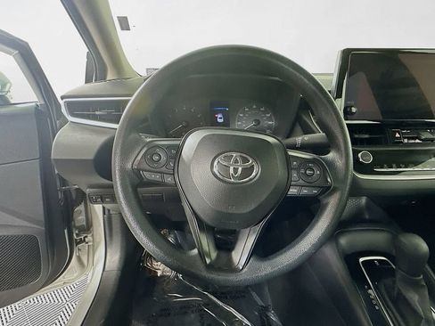 Used 2024 Toyota Corolla LE FWD image 17