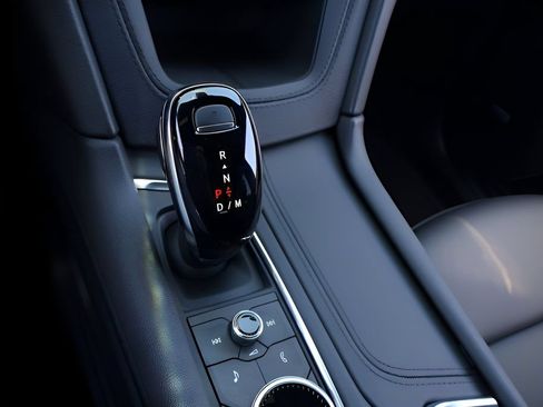 Certified 2026 Cadillac XT5 Luxury FWD image 25