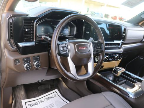 Used 2023 GMC Sierra 1500 SLT w/ SLT Premium Package AWD/4WD image 15